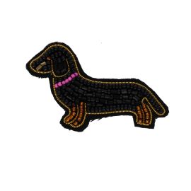 broche en perles chien teckel